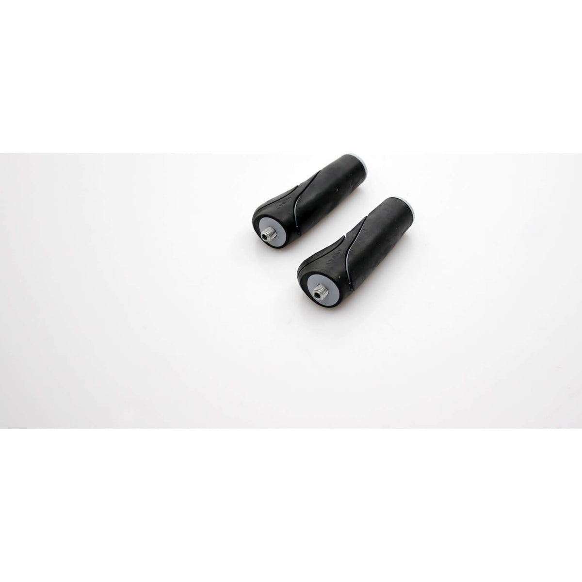 Zwart Widek Urban verstelbaar handvat van 120 mm, geschikt voor fietsen of scooters, met een stevige grip.