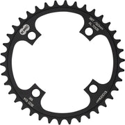 Zwart KMC kettingblad 42T voor single speed 1/8 inch met 104 BCD en 3 mm dikte, zichtbaar op de afbeelding.