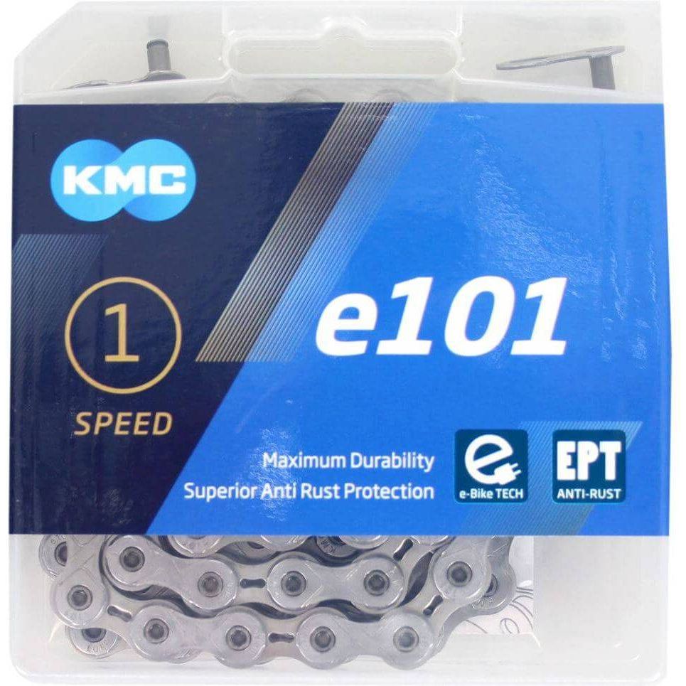 Donkere zilveren KMC E101 EPT e-bike ketting met 112 schakels voor single speed, zichtbaar in close-up.