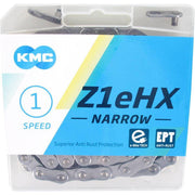 Zwarte KMC ketting Z1EHX voor single speed fietsen, 1/2" x 3/32", 128 schakels met EPT coating, zichtbaar in de afbeelding