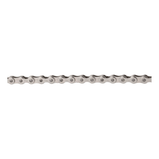 Zilveren XLC ketting CC-C10 12V 11/128" voor 12-speed fiets, met 126 schakels en gedetailleerd ontwerp.
