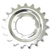 Zilveren Shimano Nexus achtertandwiel voor fiets, zichtbaar met mechanisch details en tandvorm, geschikt voor naafversnelling.