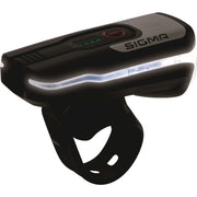 Sigma Aura 80 LED koplamp in zwart met accu en USB, zichtbaar met lichtknop en verstelbare band voor fietsverlichting