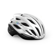 MET Estro Mips racefietshelm in zwart met ventilatiegaten, ontworpen voor wielrenners en veiligheid.