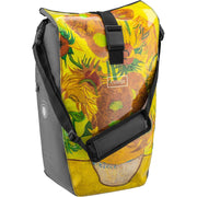 Clarijs Solobag 24 liter fietstas van Gogh, enkelmodel met kleurrijk Van Gogh ontwerp, zichtbaar op de afbeelding