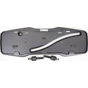 Thule Easyfold nummerplaathouder kit voor fietsendrager, zichtbaar op de afbeelding, geschikt voor Thule fietsendragers.