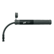 Zwarte SKS Airflex Racer minipomp met handpompmechanisme en compacte vorm, geschikt voor fietsreparatie en bandenoppompen.
