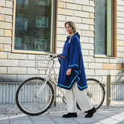 Waterdichte Weathergoods Sweden poncho Imbris van gerecycled materiaal, geschikt voor regenachtige dagen en outdoor gebruik