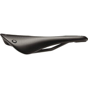 Brooks Fietszadel C17 Carved Cambium All Weather zwart voor stadsfiets en e-bike, comfortabel en duurzaam, met gegraveerd ontwerp.
