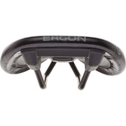 Ergon SM Comp Men racefiets en MTB zadeldesign met zwart orthocell zadeloppervlak en robuuste Tinox rail voor comfort en duurzaamheid