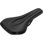 Ergon ST Core Evo racefiets en MTB zadel met ergonomisch ontwerp voor comfort en ondersteuning tijdens ritten.