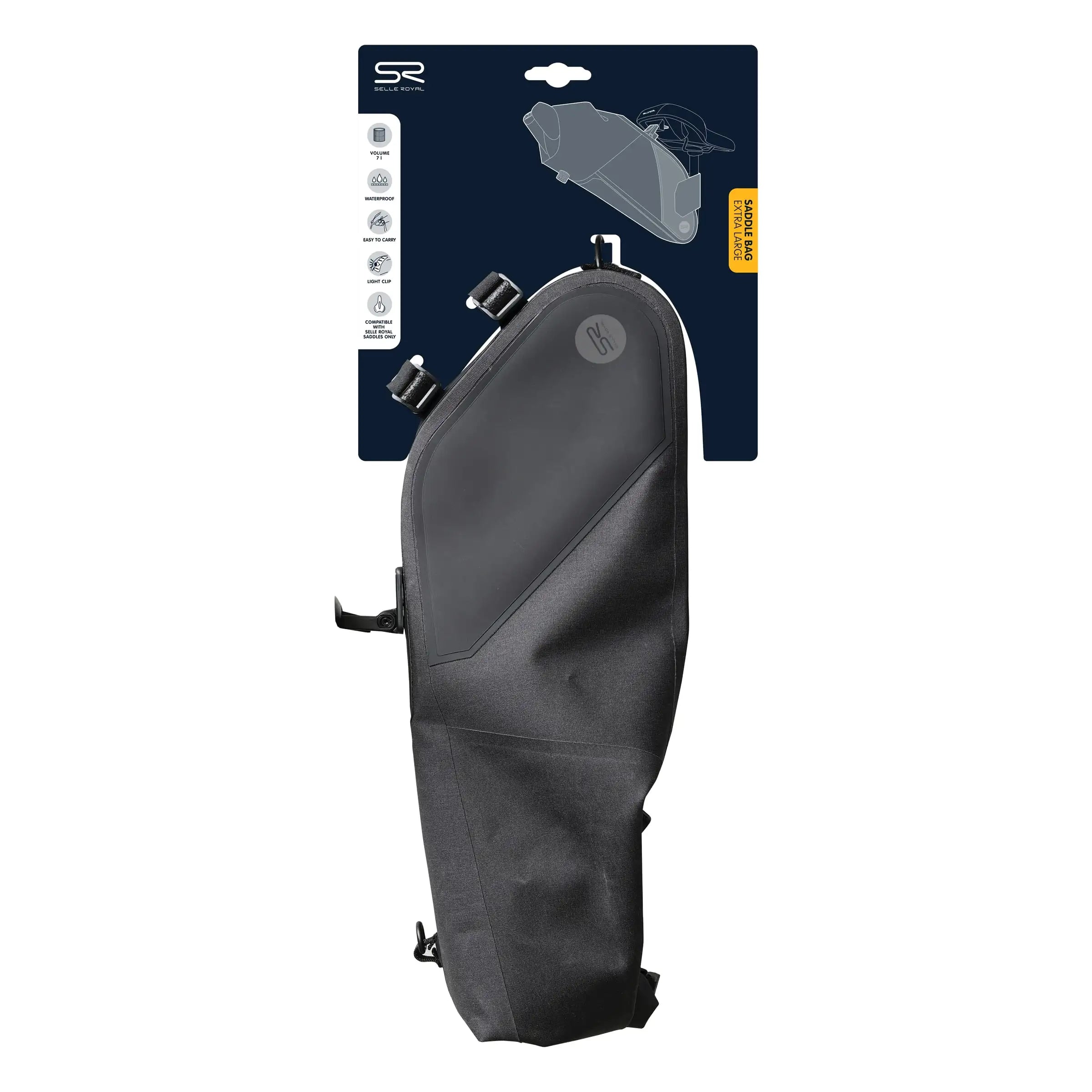 Zwart waterdichte Selle Royal bikepacking zadeltas van 7 liter, geschikt voor fietsers en gemonteerd op de bagagedrager