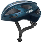 Abus Macator racefietshelm in blauw met goede ventilatie en verstelbare pasvorm, geschikt voor sportieve ritten.
