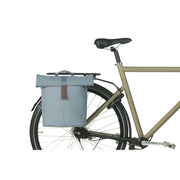 Basil City Mik Studs fietstas voor fietsachterdrager, zwart, 14-16 liter, stevige enkel fietsshopper met studs en verstelbare riem