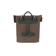 Basil City MIK Studs fietstas voor achterfiets, roos kleur, 14-16 liter, eenvoudige enkelmodel met studs voor dames en heren.