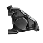 Zwarte Sram Force AXS E1 12/13V hydraulische rem- en schakelgreep met carbon handgreep en laser-gesneden details.