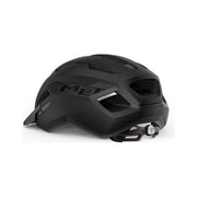 MET Allroad MTB fietshelm in metallic blauw, lichte en veilige helm voor mountainbiken, verstelbare pasvorm.