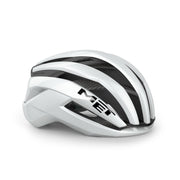 MET Trenta 3K Carbon MIPS racefiets helm met aerodynamisch ontwerp en carbon afwerking, geschikt voor wielrenners.