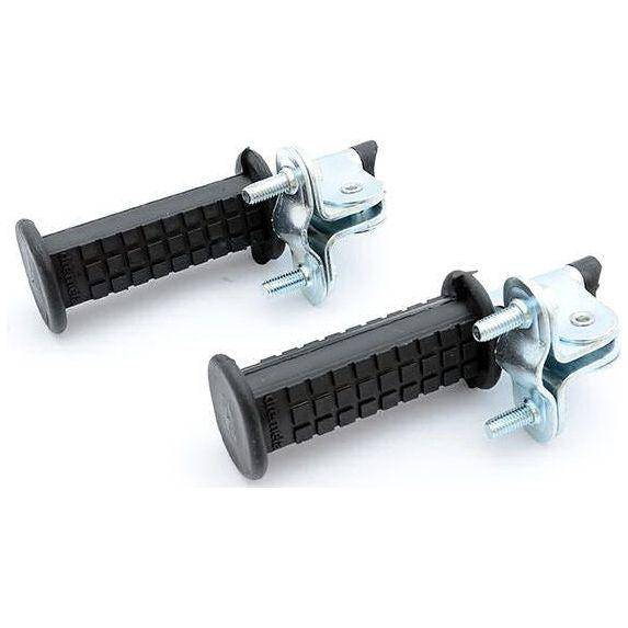 Simson voetsteunen voor Simson brommer, zwart metalen voetsteunen voor extra stabiliteit en comfort.