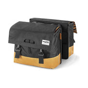 Dubbele fietstas Urban Proof van gerecycled PET, waterafstotend, 40 liter, rood en grijs, geschikt voor fietsers.