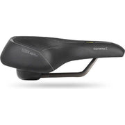 Zwart Selle Bassano Suprema 5Zone El Stad fietszadel op een stadsfiets of e-bike, comfortabel en ergonomisch ontworpen.