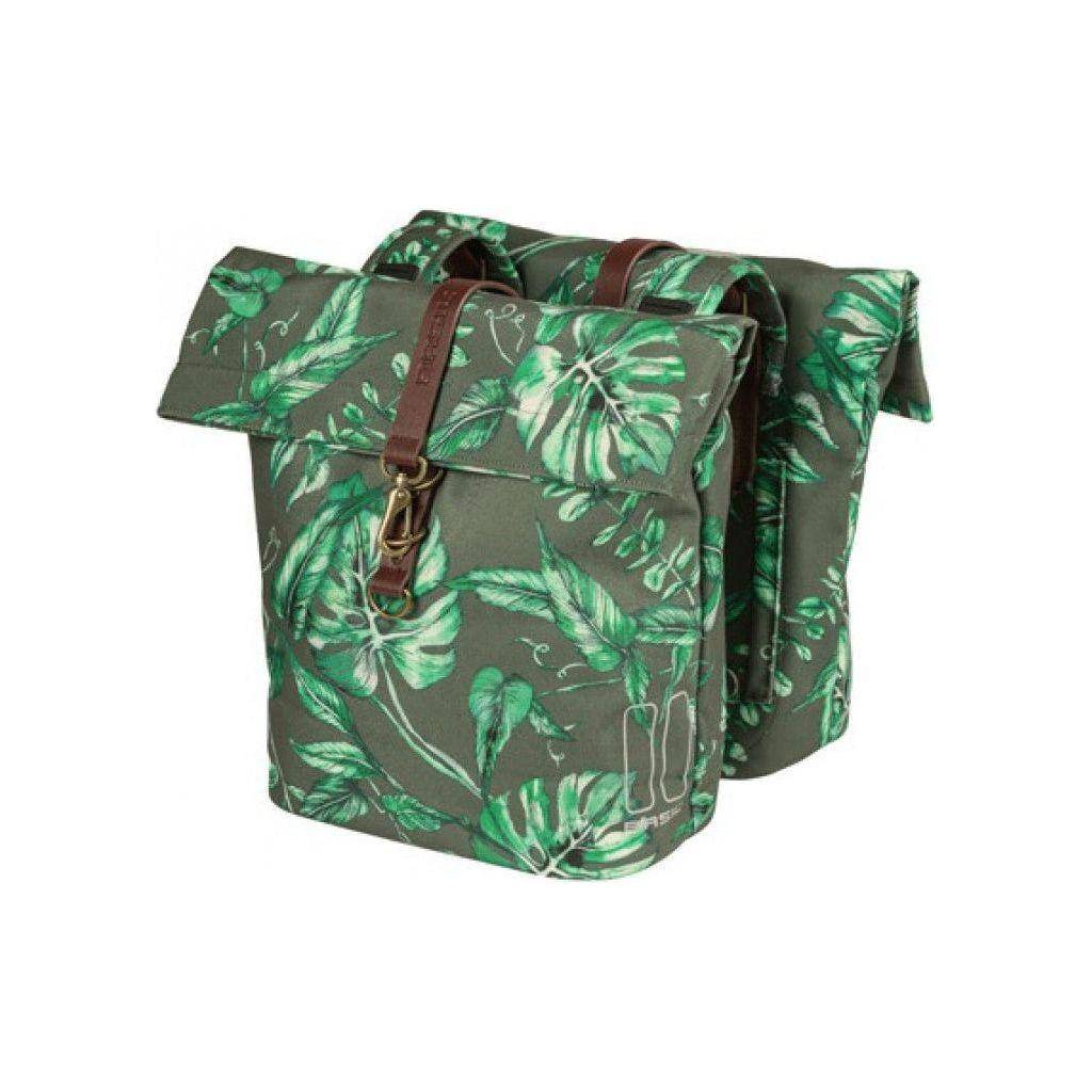 Dubbele Basil fietstas Ever-Green, waterafstotend, 28-32 liter, geschikt voor bagagedragers, in groene kleur en stevige stof.