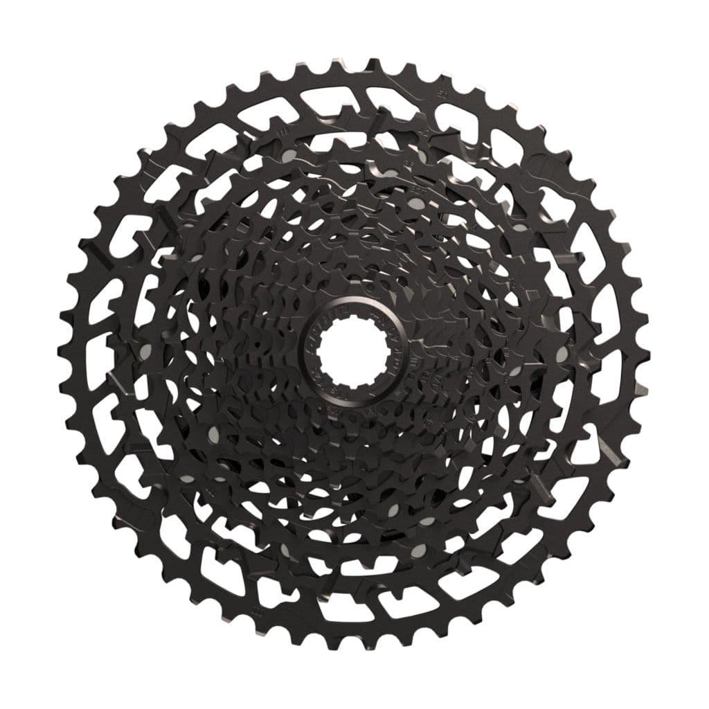Zwarte SRAM PG1230 12-speed cassette met 11-50T tandwielen voor optimale mountainbike prestaties