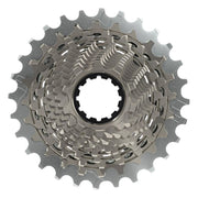 Sram Xg1290 D1 12-speed cassette met 10-28T tandwielen, zilver, geschikt voor fiets, zichtbaar in close-up.