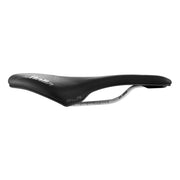 Selle Italia SLR Boost Endurance Superflow racefiets- en MTB-zadel met ergonomisch ontwerp en ademende zadelhoes.