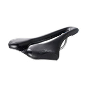 Zwart Selle Italia SLR Boost X-Cross Superflow MTB-zadel met titanium rails, geschikt voor racefietsen en mountainbikes.