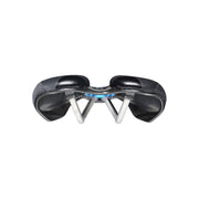Zwart Selle Italia Slr Boost X-Cross Superflow L3 racefiets- en MTB-zadel met titanium rails, ontworpen voor comfort en prestaties.