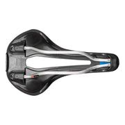 Selle Italia Flite Boost Superflow L3 titanium racefiets en MTB zadel met lichte constructie en ergonomisch ontwerp.