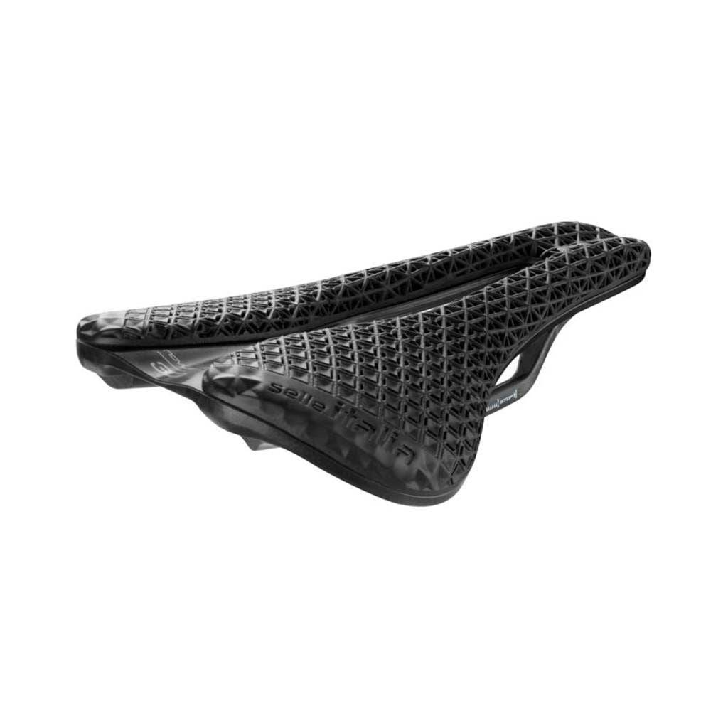 Selle Italia Novus Boost Evo Carbonio Superflow racefiets- en MTB-zadel, zwart met carbonrails, L-formaat, 3D-foam comfort