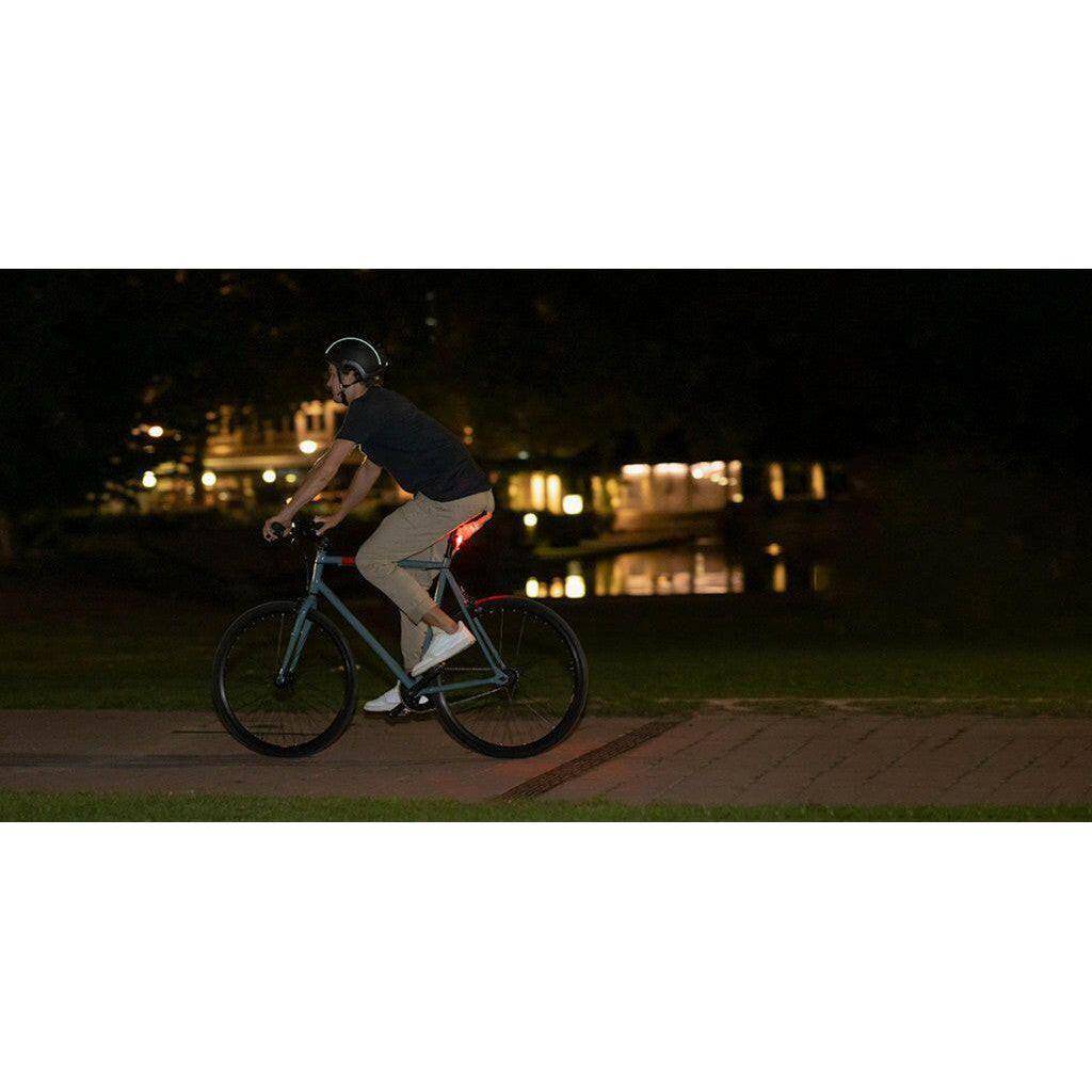 Sigma Aura 30 + Curve Verlichtingsset - Le Coq Wielerartikelen