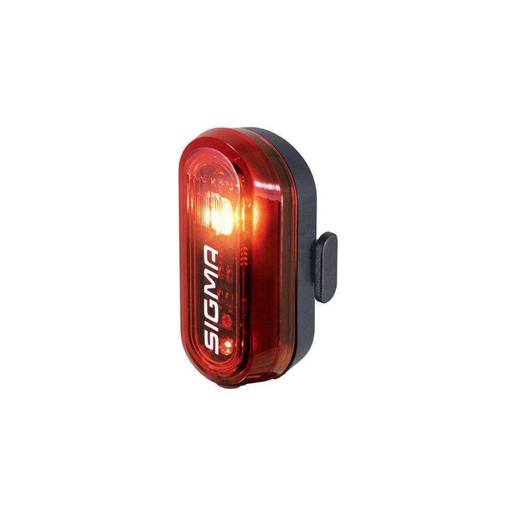 Sigma Curve achterlamp, helder achterlicht voor fietsen met rode lens en bevestigingsbeugel.