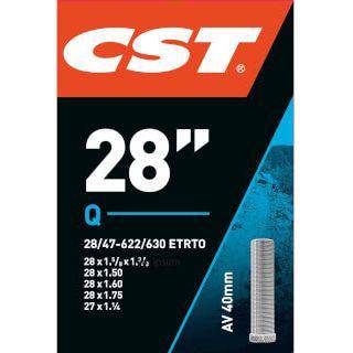 CST 28 inch binnenband met autoventiel van 40 mm, geschikt voor fietsbanden 28 x 1 3/8 tot 1.75, zichtbaar in de afbeelding
