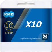 Zilveren en zwarte KMC X10 10-speed fietsketting met 1/2" en 11/128" voor fiets, zichtbaar in de afbeelding.