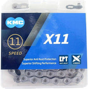 KMC X11 EPT 118 schakelketting in donker zilver met EPT-coating voor 11-speed fietsen, close-up van de ketting.