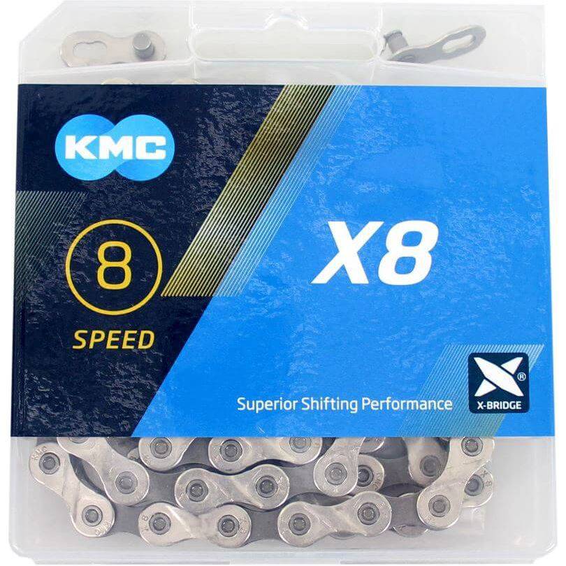 Zilveren KMC X8 8-speed ketting met 114 schakels, geschikt voor fiets, zichtbaar in de afbeelding.