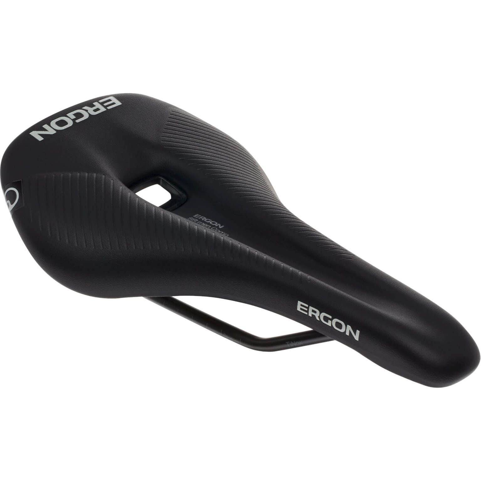 Ergon Fietszadel Sr Comp Heren M/L Zwart - Le Coq Wielerartikelen