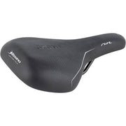 Zwart Selle Bassano Rivale 3Zone Sport fietszadel voor stadsfietsen en e-bikes, comfortabel en ergonomisch ontworpen.