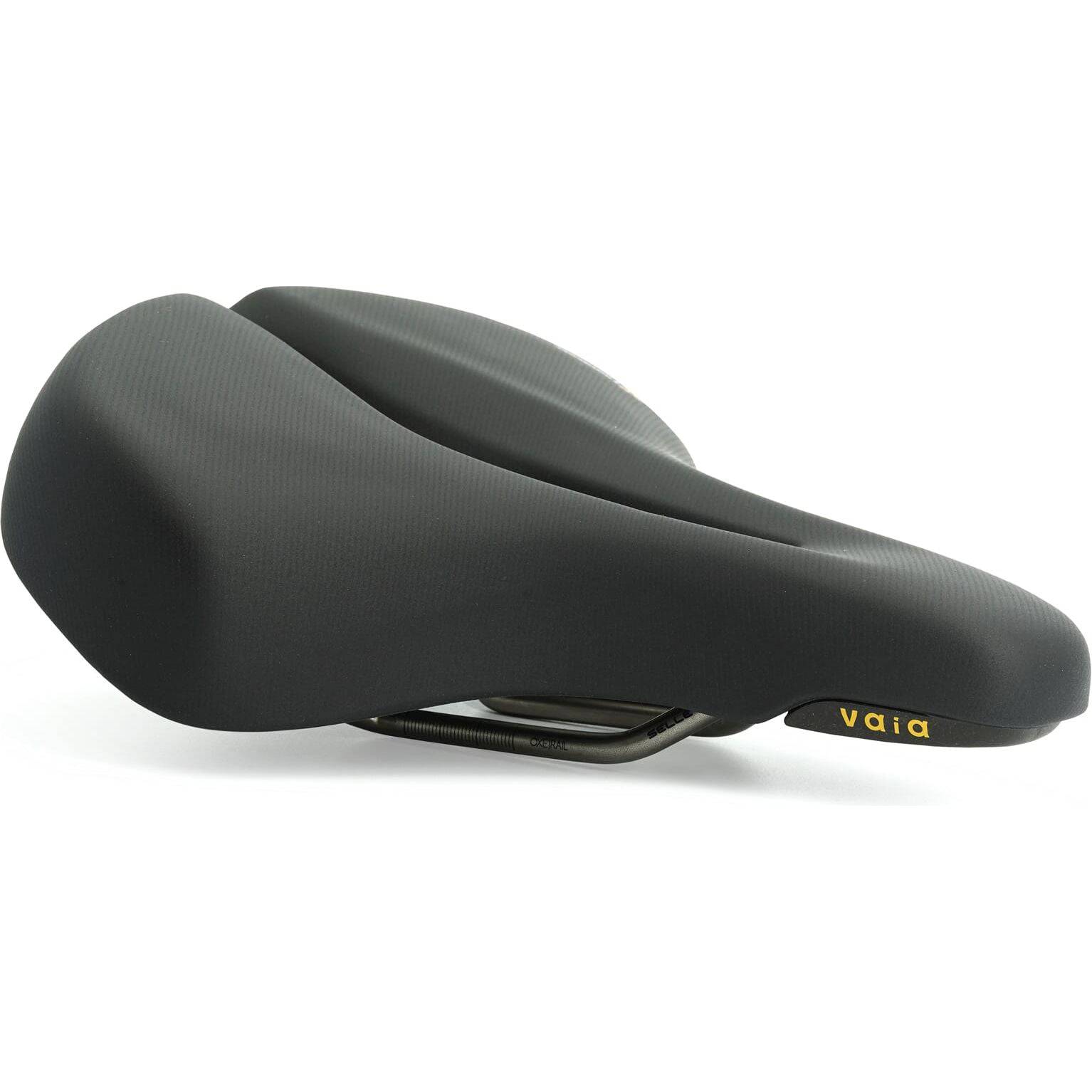 Selle Royal Fietszadel Vaia Relaxed Zwart - Le Coq Wielerartikelen