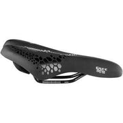 Zadel van Selle Royal Freeway Fit voor stadsfietsen en e-bikes, met zacht schuim voor comfort tijdens stadsritten.